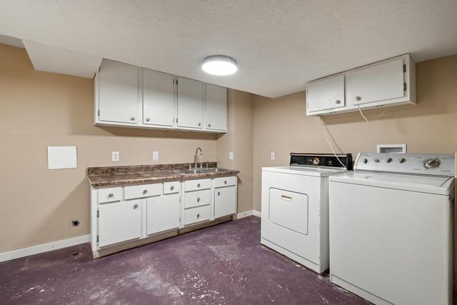 180 BENNETT Avenue, Council Bluffs, IA 51503