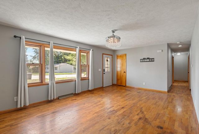 180 BENNETT Avenue, Council Bluffs, IA 51503