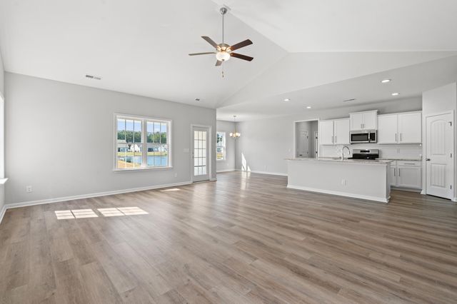 203 Stillbrook Dr., Longs, SC 29568