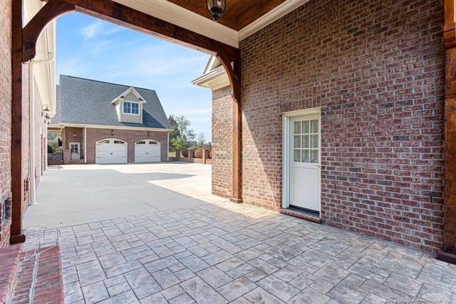 4150 Willowgate Drive, Fayetteville, NC 28312