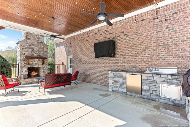 4150 Willowgate Drive, Fayetteville, NC 28312