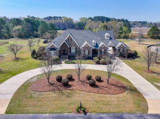 4150 Willowgate Drive, Fayetteville, NC 28312