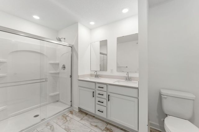 4050 Hayward Avenue N, Oakdale, MN 55128