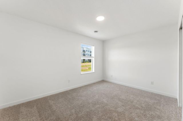 4050 Hayward Avenue N, Oakdale, MN 55128