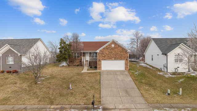 1006 Secretariat Dr, Mount Juliet, TN 37122