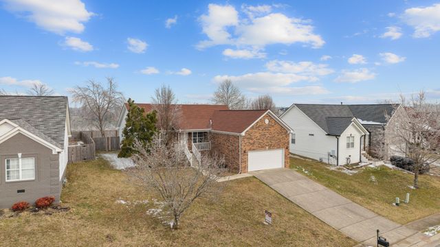 1006 Secretariat Dr, Mount Juliet, TN 37122