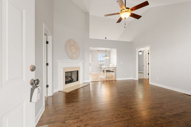 1006 Secretariat Dr, Mount Juliet, TN 37122