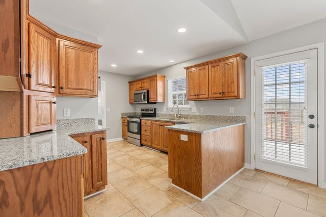 1006 Secretariat Dr, Mount Juliet, TN 37122