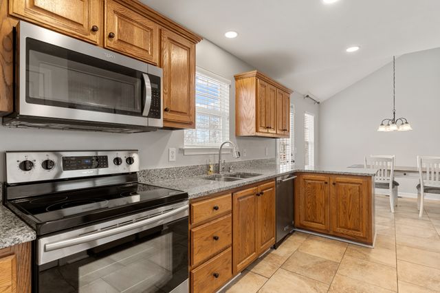 1006 Secretariat Dr, Mount Juliet, TN 37122