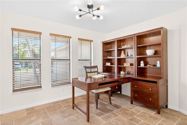 1221 SW 51st TER, Cape Coral, FL 33914