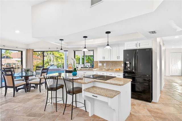 1221 SW 51st TER, Cape Coral, FL 33914