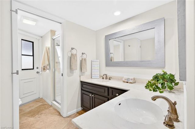 1221 SW 51st TER, Cape Coral, FL 33914