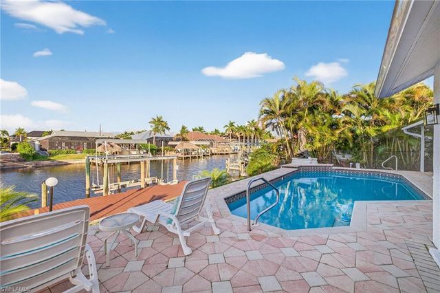 1221 SW 51st TER, Cape Coral, FL 33914