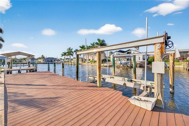 1221 SW 51st TER, Cape Coral, FL 33914