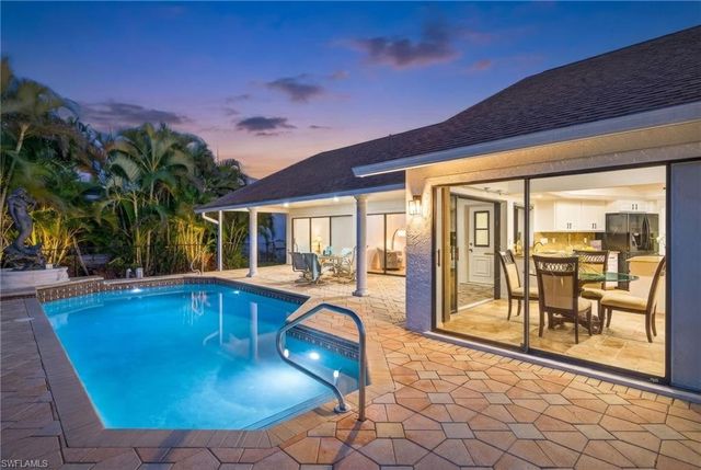 1221 SW 51st TER, Cape Coral, FL 33914