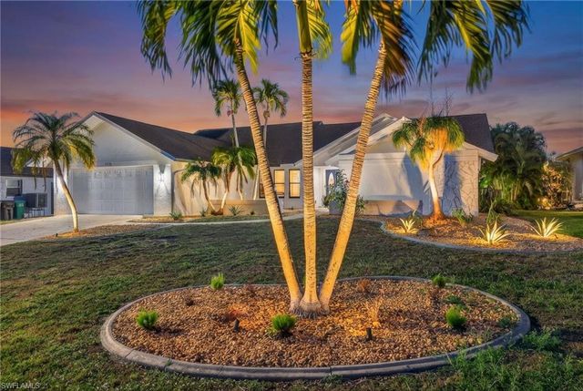 1221 SW 51st TER, Cape Coral, FL 33914