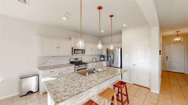 9841 Clemmons Road, Fort Worth, TX 76108