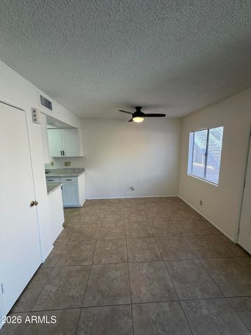 286 W PALOMINO Drive 51, Chandler, AZ 85225