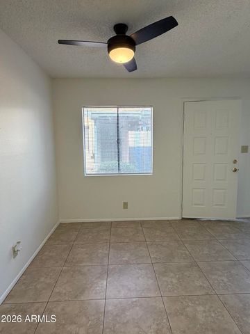 286 W PALOMINO Drive 51, Chandler, AZ 85225