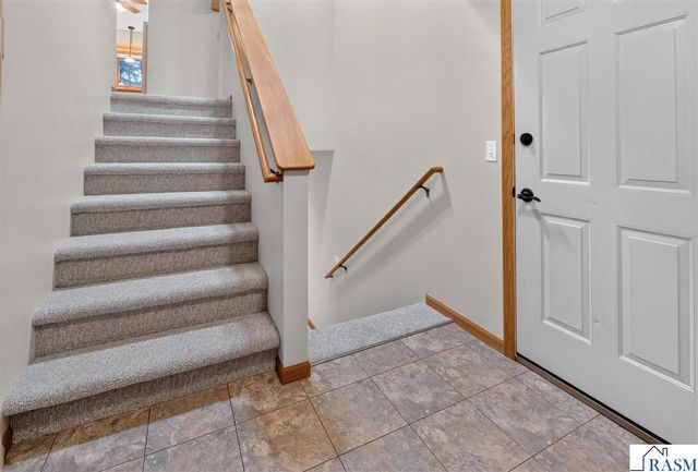 108 Celestine Circle, Mankato, MN 56001