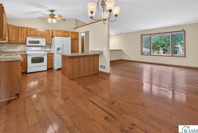 108 Celestine Circle, Mankato, MN 56001