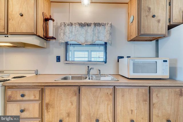 38052 RABBIT RD, Ocean View, DE 19970