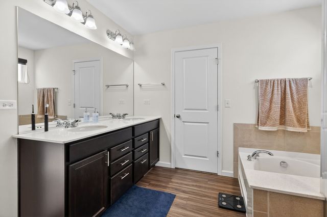 3635 Ambrosia Drive, Naperville, IL 60564