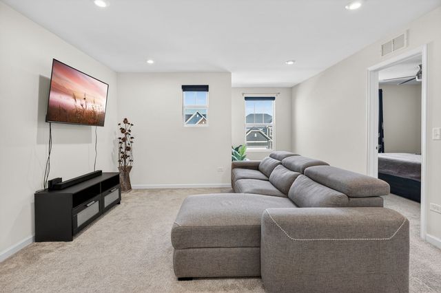 3635 Ambrosia Drive, Naperville, IL 60564