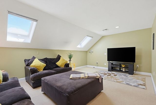 20 Cedarview Circle 20, Milford, MA 01757