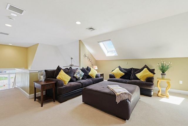 20 Cedarview Circle 20, Milford, MA 01757