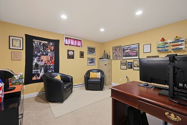 20 Cedarview Circle 20, Milford, MA 01757