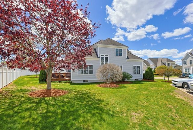 20 Cedarview Circle 20, Milford, MA 01757
