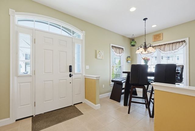 20 Cedarview Circle 20, Milford, MA 01757