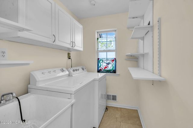 30 Wendy Court, Jackson, NJ 08527