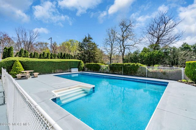 30 Wendy Court, Jackson, NJ 08527