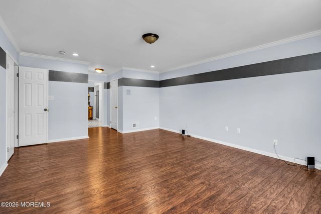 30 Wendy Court, Jackson, NJ 08527