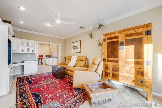 1 Saddle Creek Rd, Fallbrook, CA 92028