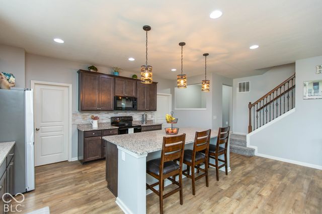 8284 Terryglass, Avon, IN 46123