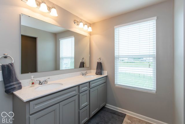 8284 Terryglass, Avon, IN 46123