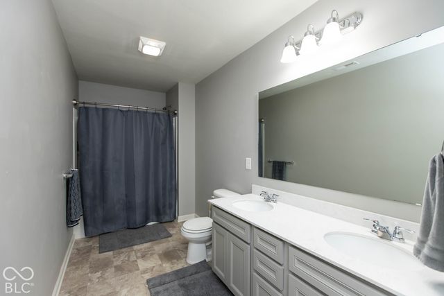 8284 Terryglass, Avon, IN 46123