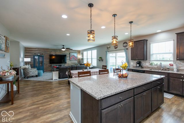 8284 Terryglass, Avon, IN 46123