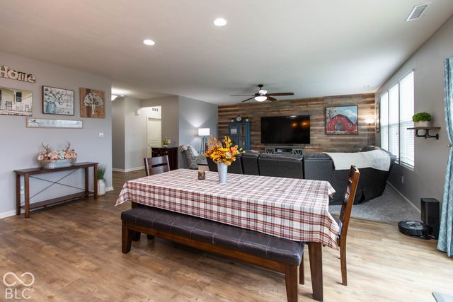 8284 Terryglass, Avon, IN 46123