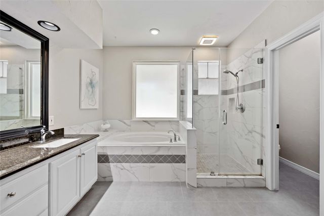 59 W Misty Morning Trace, The Woodlands, TX 77381