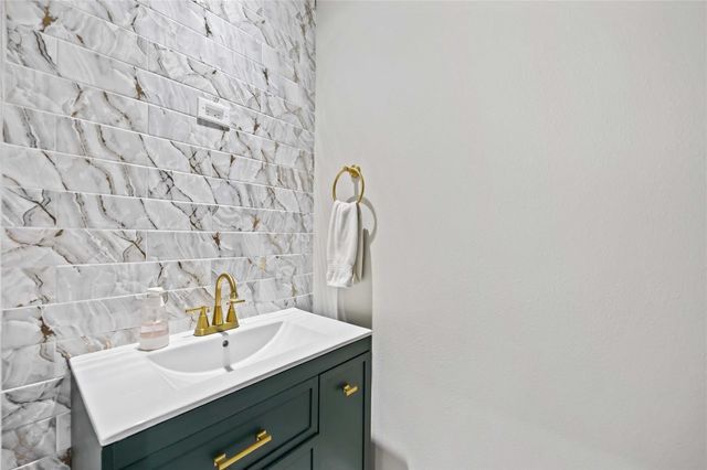 59 W Misty Morning Trace, The Woodlands, TX 77381