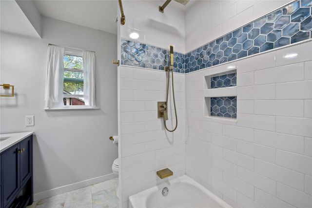 59 W Misty Morning Trace, The Woodlands, TX 77381