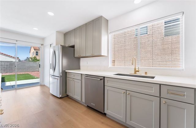 668 Rising Brook Drive, Henderson, NV 89011