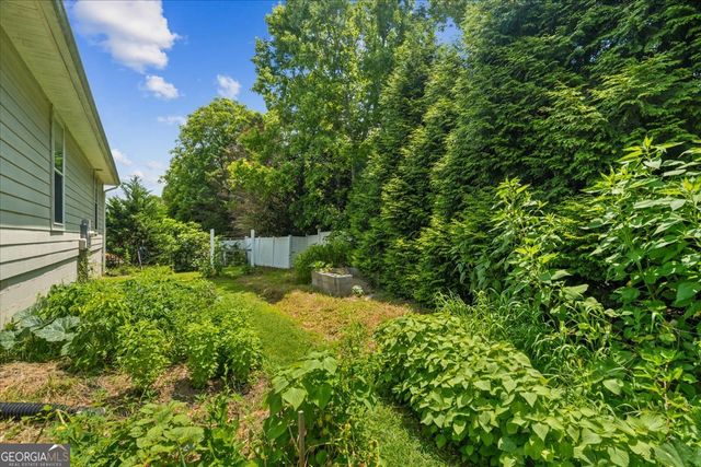 456 Fields Ferry Drive NE, Calhoun, GA 30701