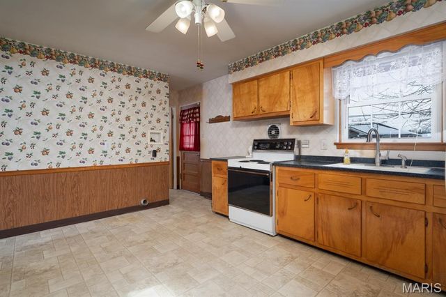 2570 Boyle Avenue, Granite City, IL 62040