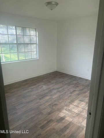 2479 Twisted Oak Drive, Jackson, MS 39212