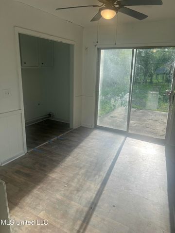 2479 Twisted Oak Drive, Jackson, MS 39212